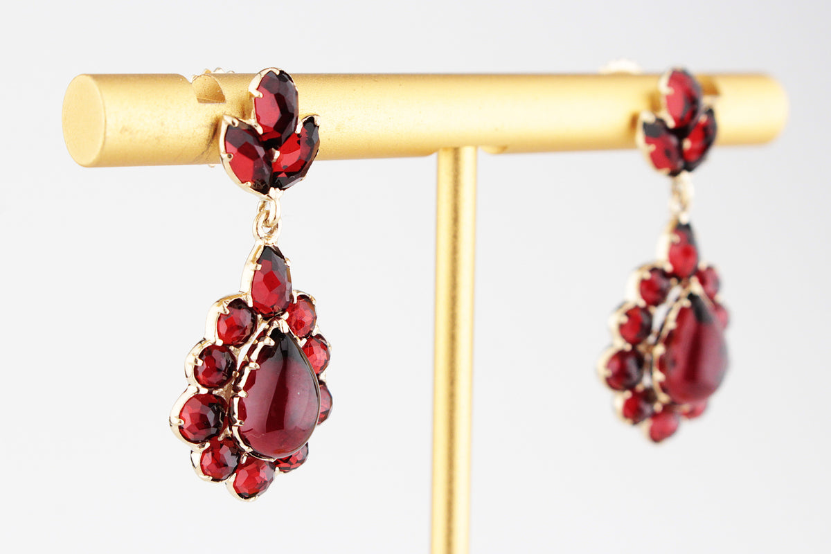 VINTAGE GARNET DROP EARRINGS 9ct GOLD
