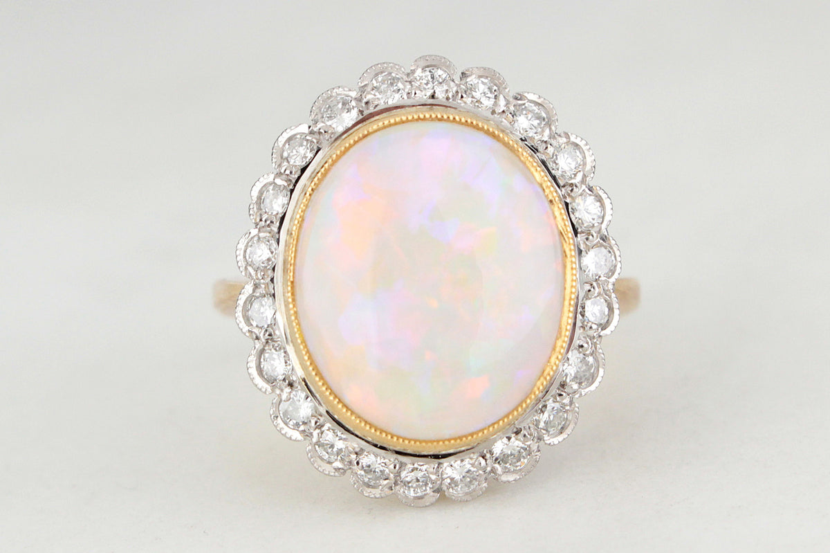 VINTAGE c1930/40 SOLID OPAL &amp; DIAMOND RING 18ct GOLD