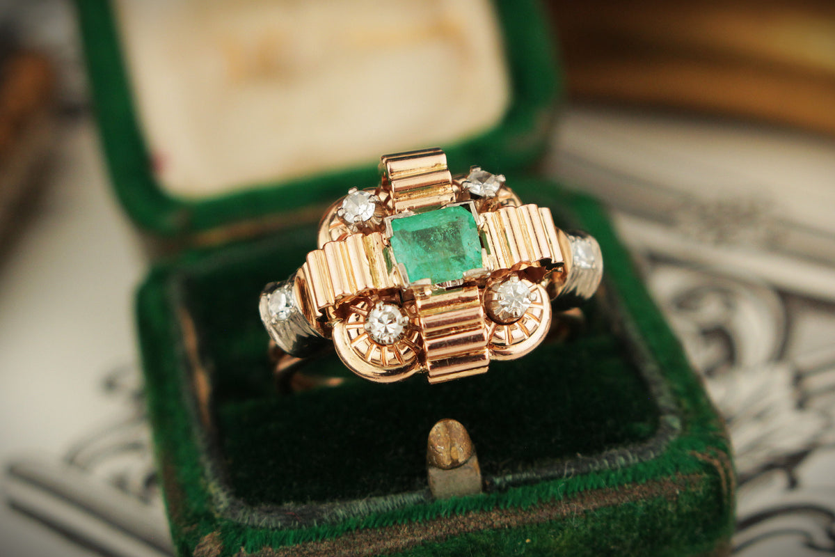 VINTAGE c1940 EMERALD &amp; DIAMOND RING 18ct GOLD