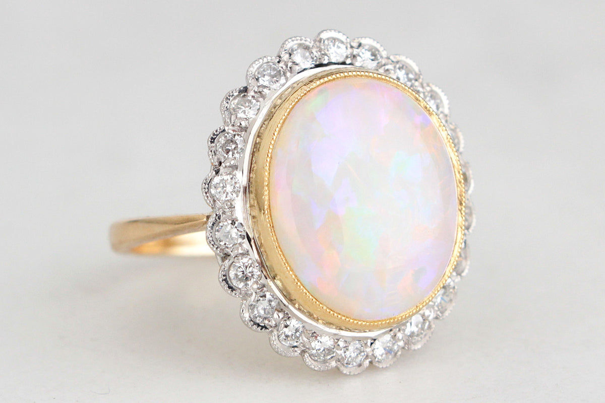 VINTAGE c1930/40 SOLID OPAL &amp; DIAMOND RING 18ct GOLD
