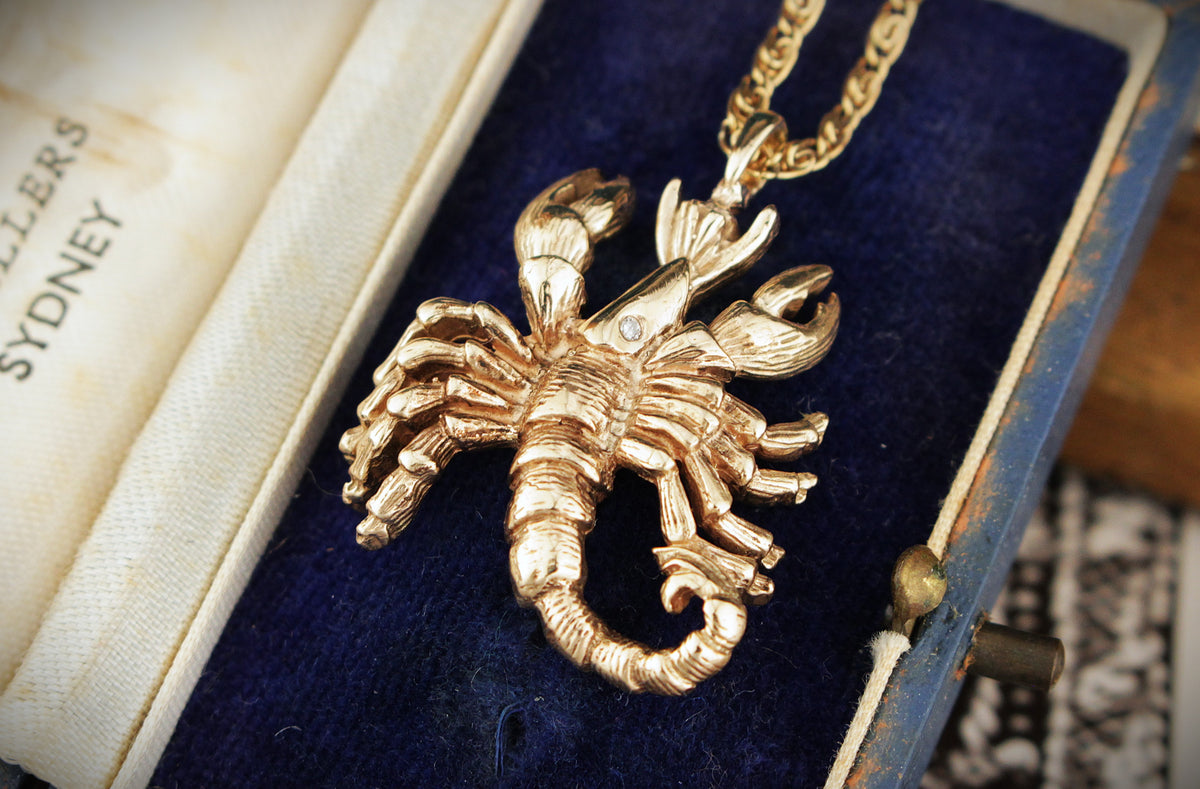 RETRO ESTATE DIAMOND LOBSTER PENDANT 9ct GOLD