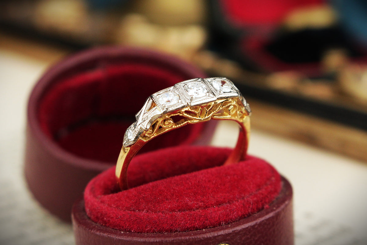 VINTAGE c1930 ART DECO DIAMOND TRILOGY RING 18ct GOLD &amp; PALLADIUM