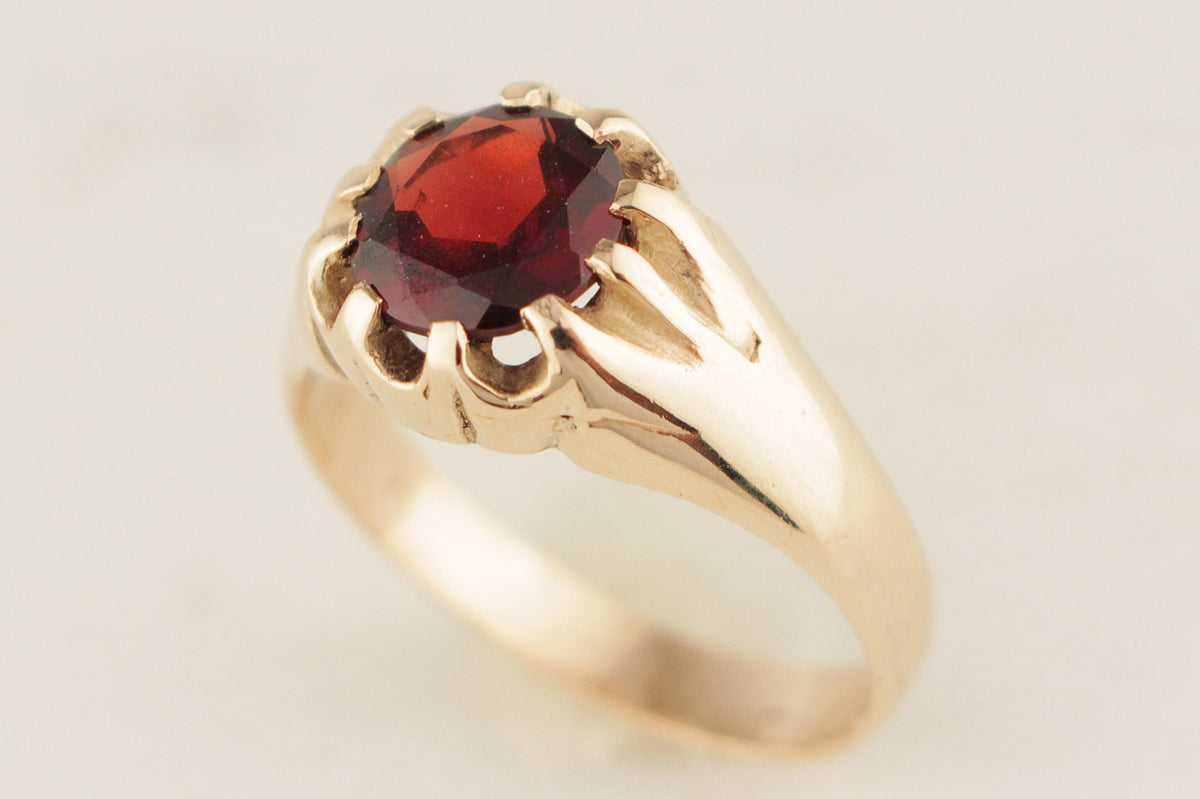 ANTIQUE EDWARDAIN c1910 1.7ct GARNET RING 9ct GOLD