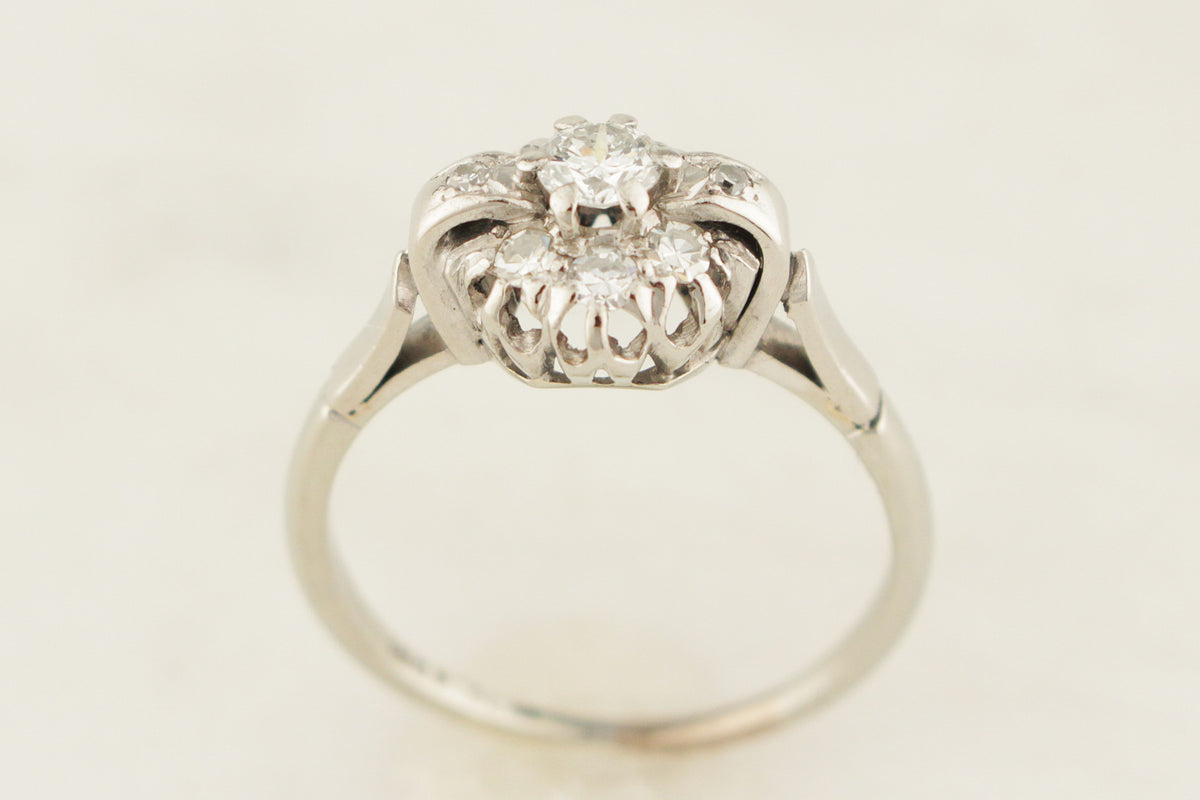 VINTAGE c1930 DIAMOND CLUSTER RING 18ct WHITE GOLD &amp; PLATINUM