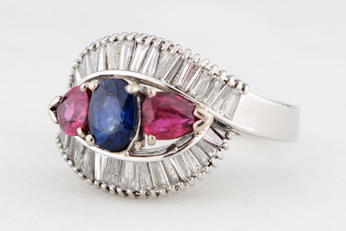 VINTAGE PLATINUM 1940&#39;s SAPPHIRE, RUBY &amp; DIAMOND RING