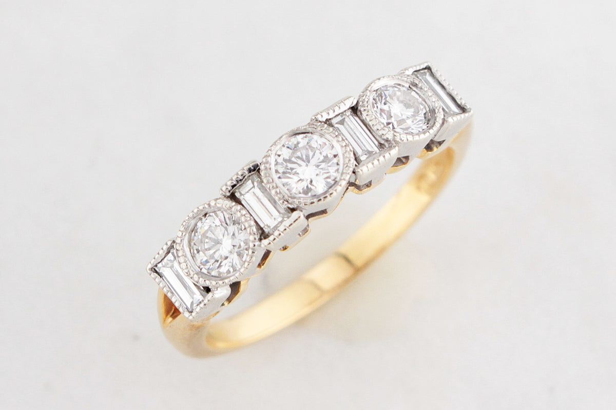 VINTAGE 1.0ct SEVEN STONE DIAMOND RING 18ct GOLD