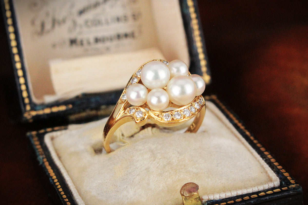 CONTEMPORARY DIAMOND &amp; PEARL RING 18ct GOLD