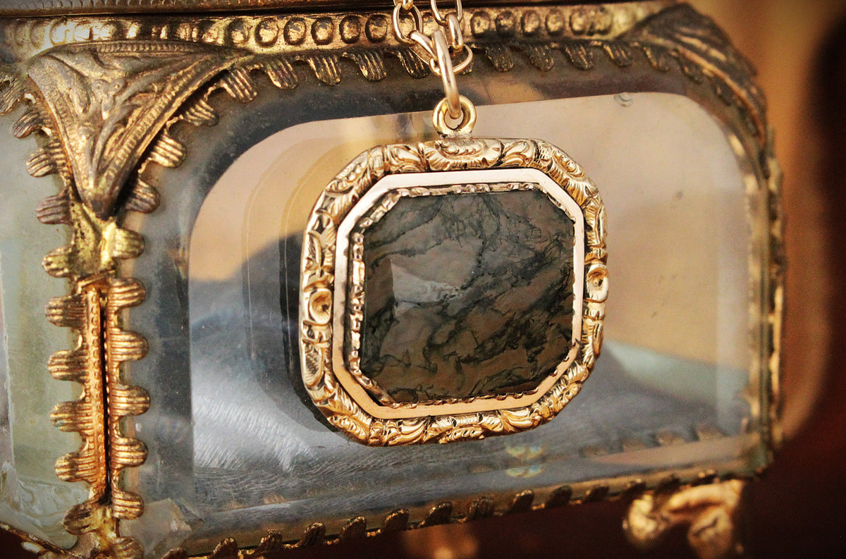 ANTIQUE MOSS AGATE PENDANT 9ct GOLD