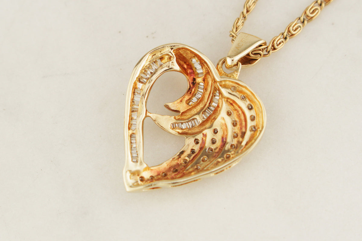 CONTEMPORARY DIAMOND HEART PENDANT 9ct GOLD