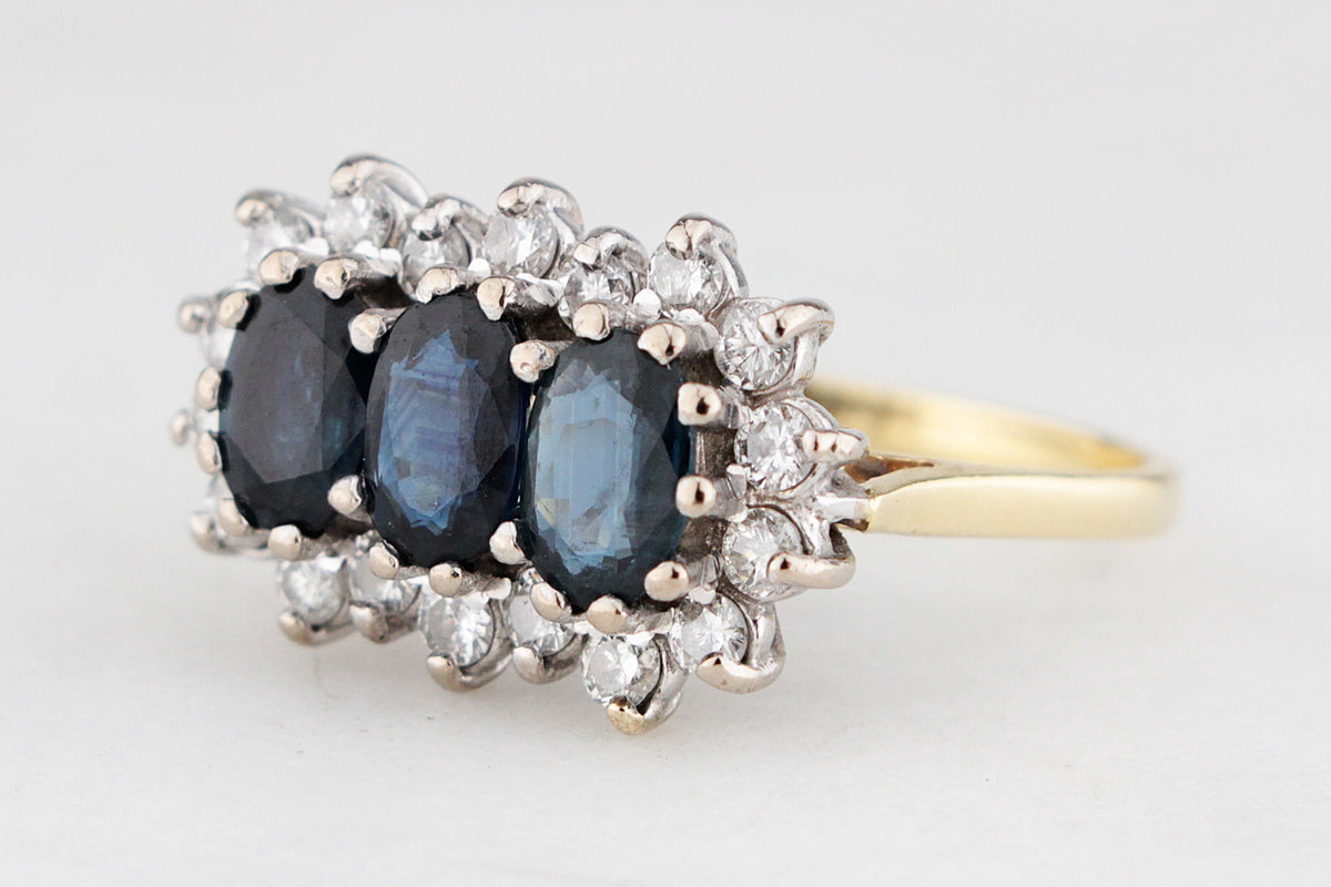 RETRO 1987 SAPPHIRE &amp; DIAMOND RING 18ct GOLD