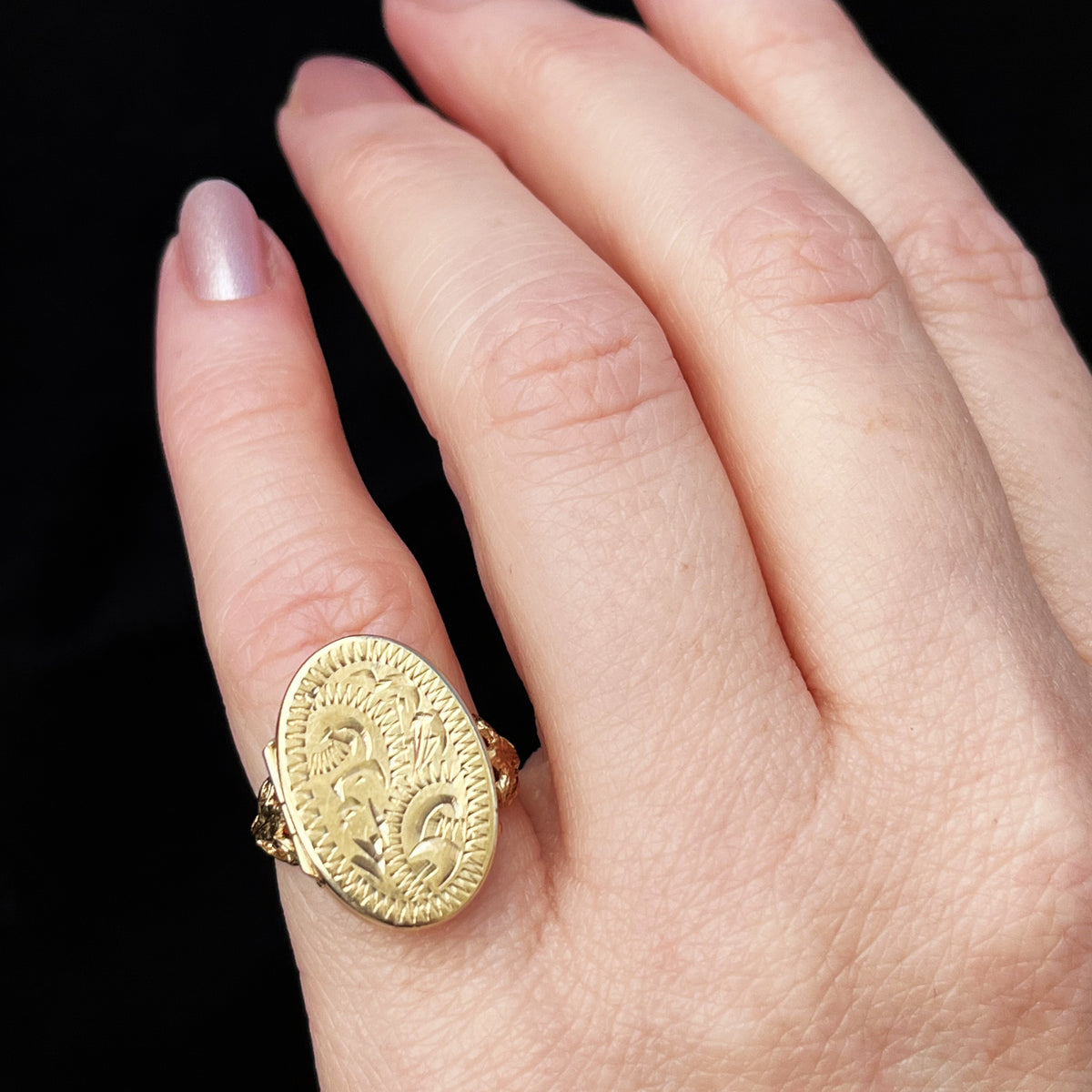 VINTAGE LOCKET RING 9ct GOLD