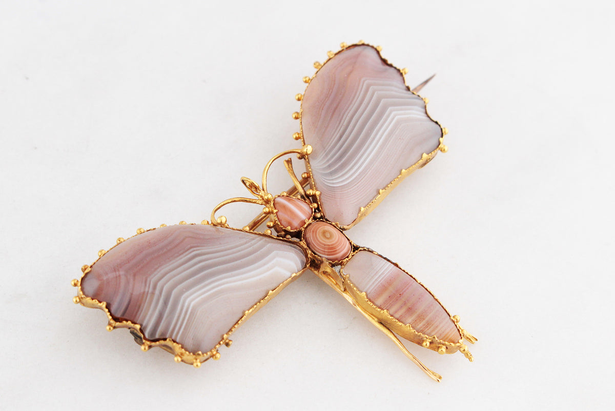 ANTIQUE VICTORIAN c1890 BANDED AGATE BUTTERFLY BROOCH 20ct GOLD