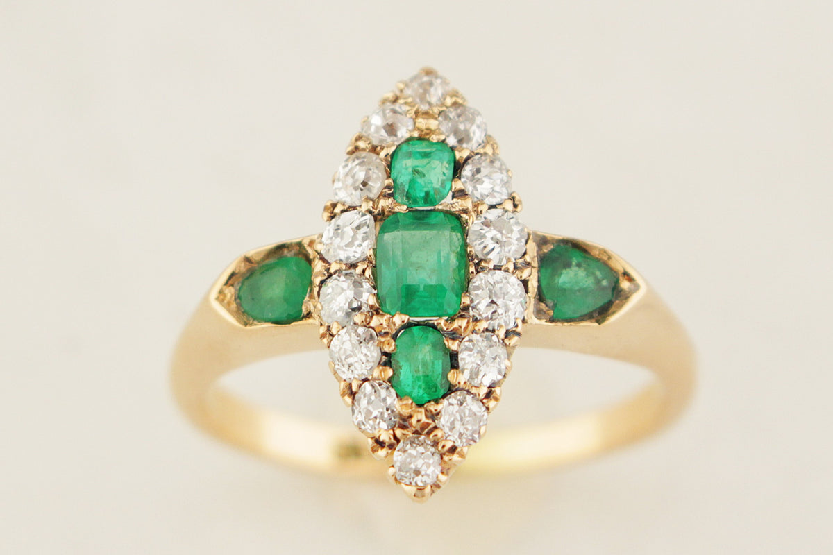 ANTIQUE EDWARDIAN c1900 EMERALD & DIAMOND RING 18ct GOLD
