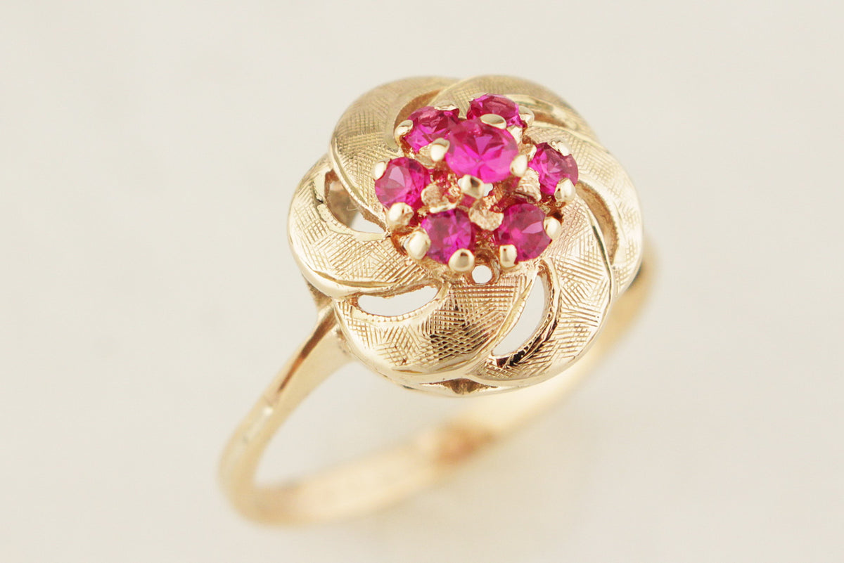 VINTAGE MID CENTURY c1960 SYNTHETIC PINK SPINEL RING 9ct GOLD
