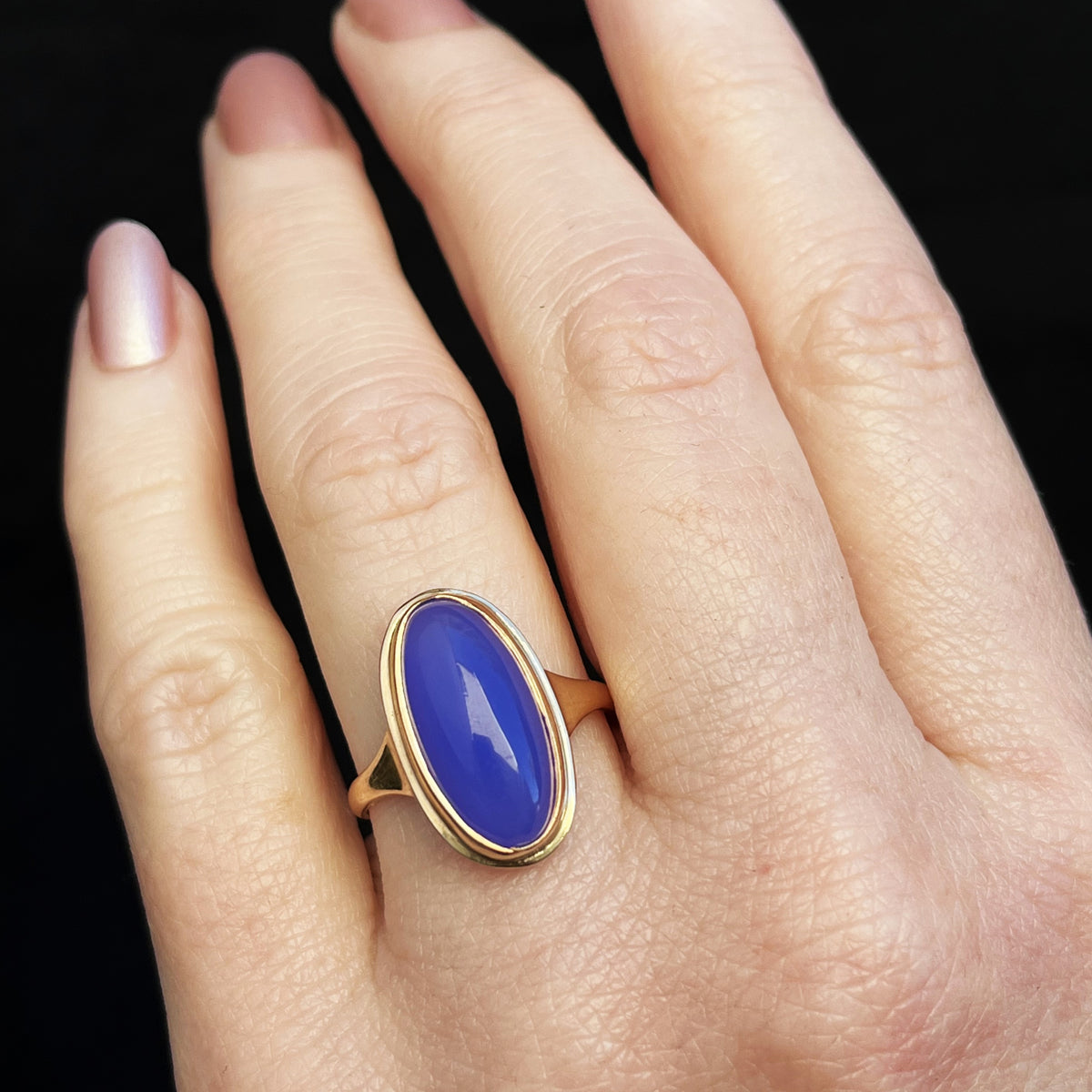 1970’S LAVENDER CHALCEDONY RING 9ct GOLD