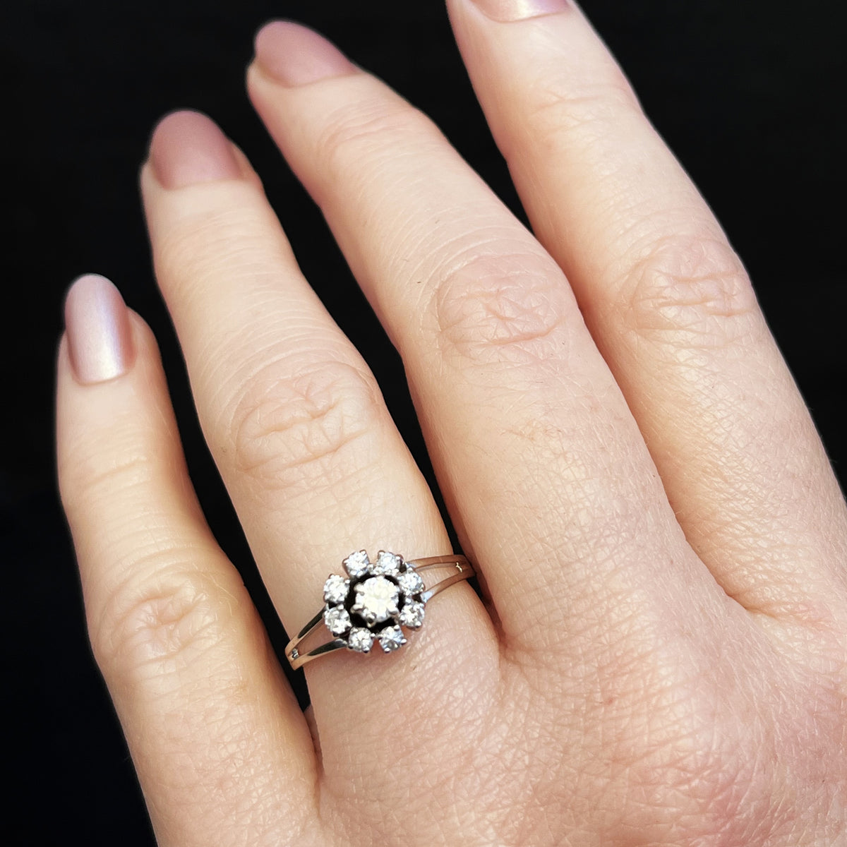 VINTAGE .53ct DIAMOND DAISY RING 14ct GOLD