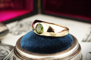 CUSTOM R&V GREEN SAPPHIRE RING 9ct GOLD