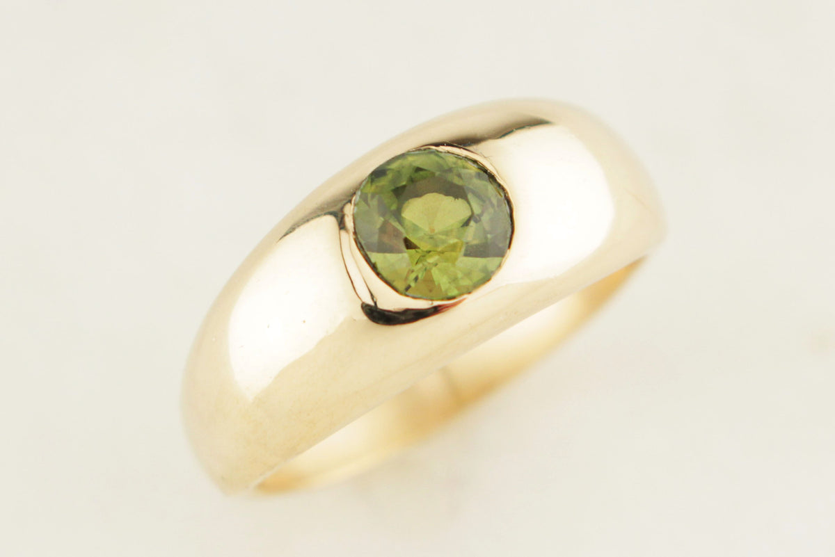 CUSTOM R&amp;V GREEN SAPPHIRE RING 9ct GOLD