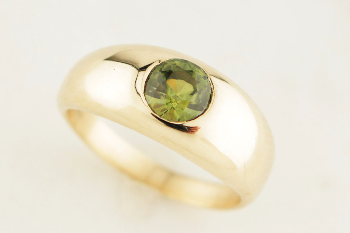 CUSTOM R&amp;V GREEN SAPPHIRE RING 9ct GOLD