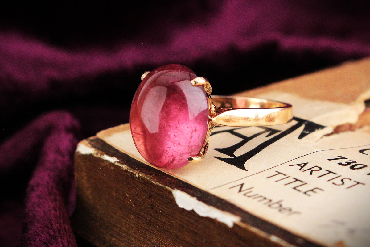 VINTAGE 12ct CABOCHON TOURMALINE RING 14ct GOLD