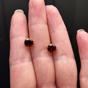 MODERN GARNET STUD EARRINGS 9ct YELLOW GOLD