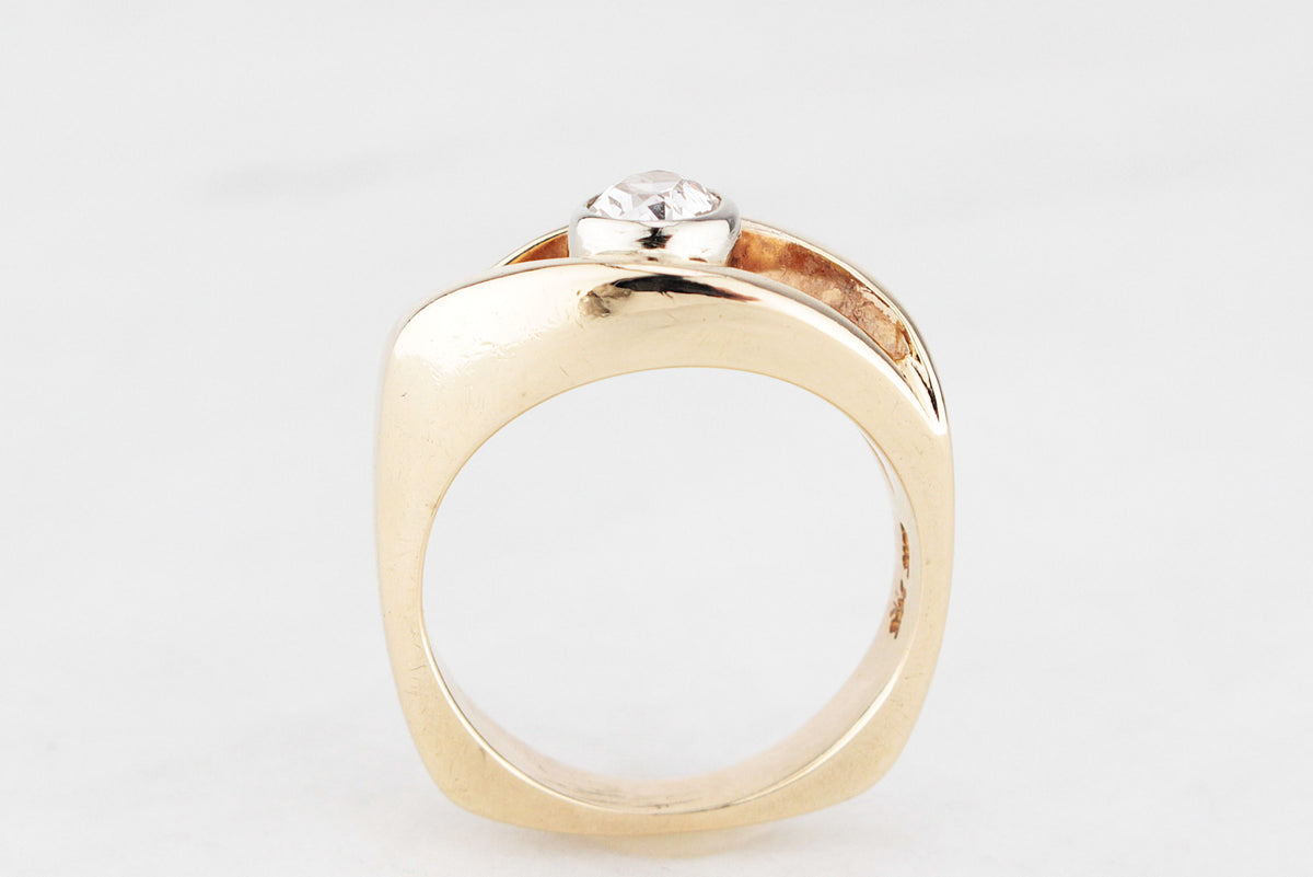 MID-CENTURY .55ct CHAMPAGNE DIAMOND RING  14ct GOLD