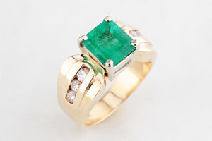 VINTAGE 1940/50’s EMERALD & DIAMOND RING 14ct GOLD