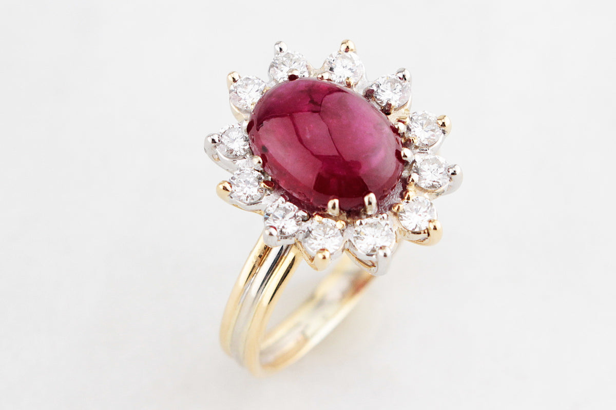 VINTAGE c1960 RUBY &amp; DIAMOND CLUSTER RING 18ct GOLD