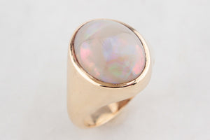 VINTAGE SOLID OPAL RING 9ct GOLD
