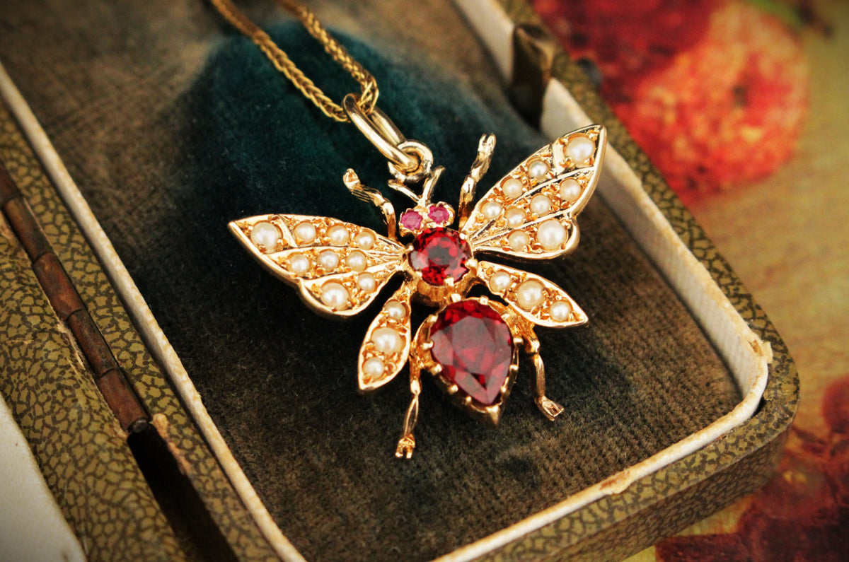 RETRO ANTIQUE STYLE GARNET RUBY &amp; SEED PEARL WASP PENDANT 9ct GOLD