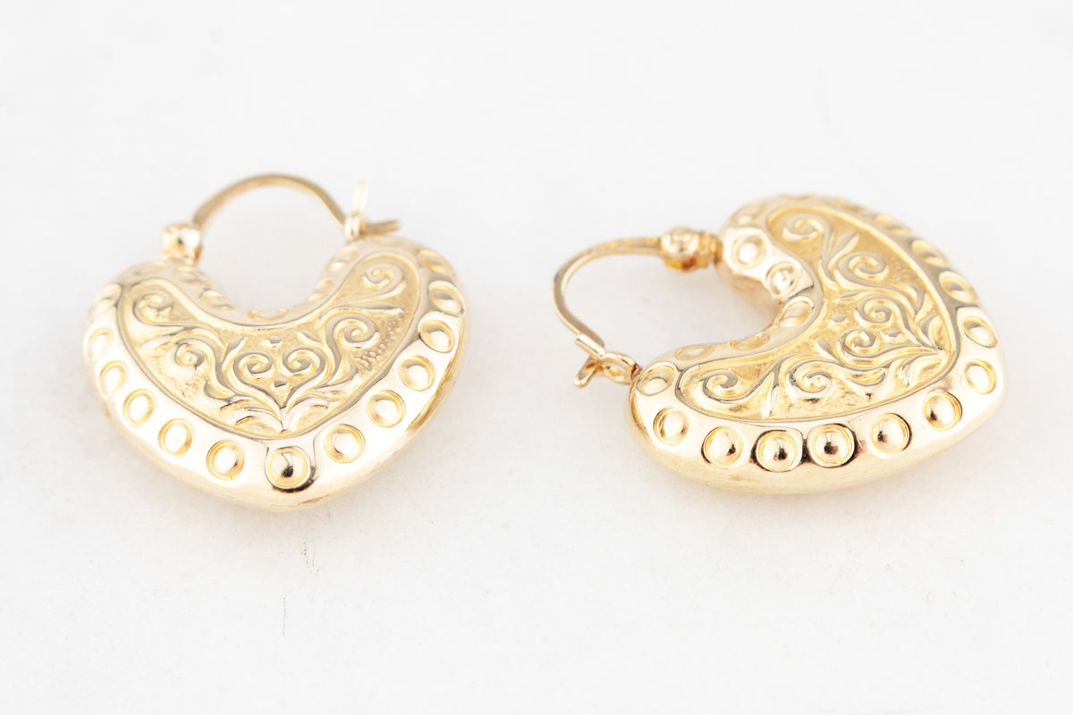 VINTAGE ETCHED HEART EARRINGS 9ct GOLD