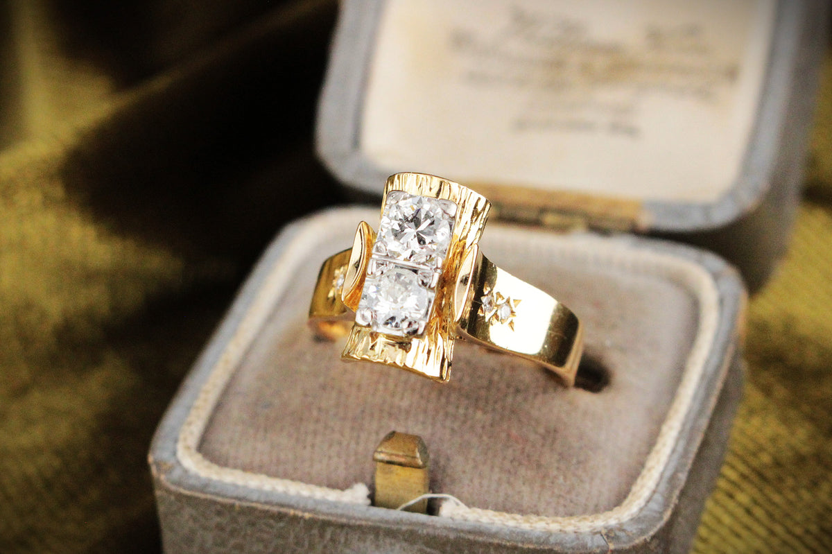 MID-CENTURY .68ct DOUBLE DIAMOND RING 18ct GOLD