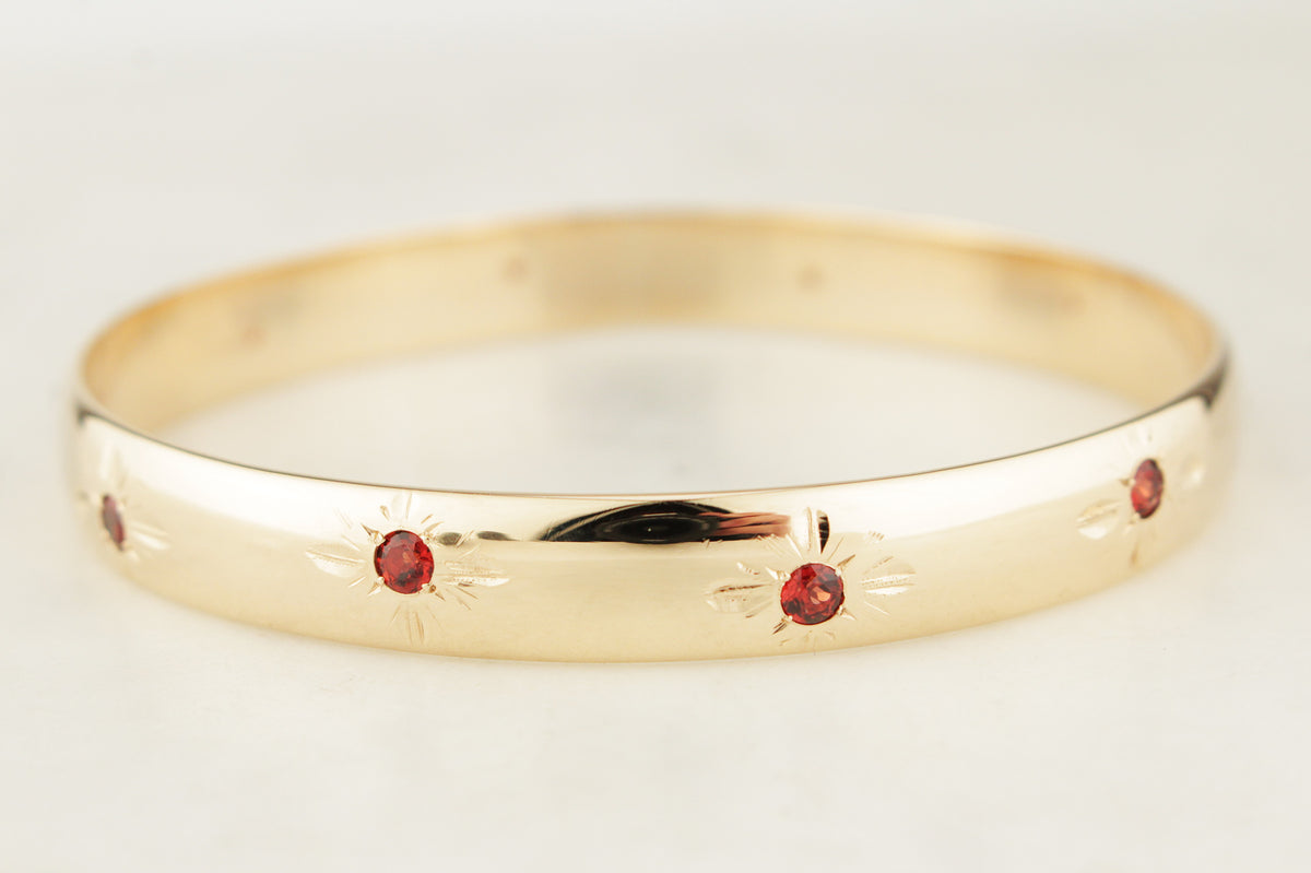 ANTIQUE EDWARDIAN c1910 STARBURST GARNET BANGLE 9ct GOLD