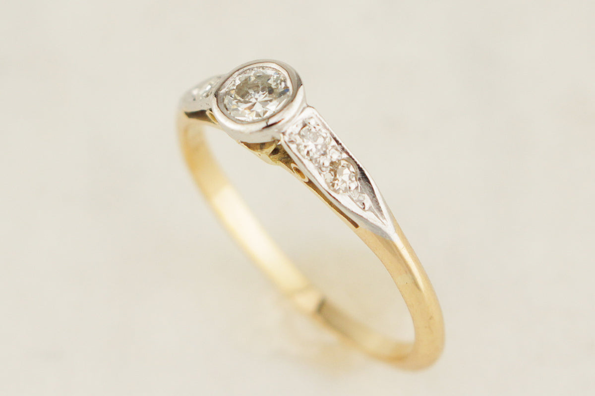 ANTIQUE ART DECO c1920 DIAMOND RING 18ct GOLD &amp; PLATINUM