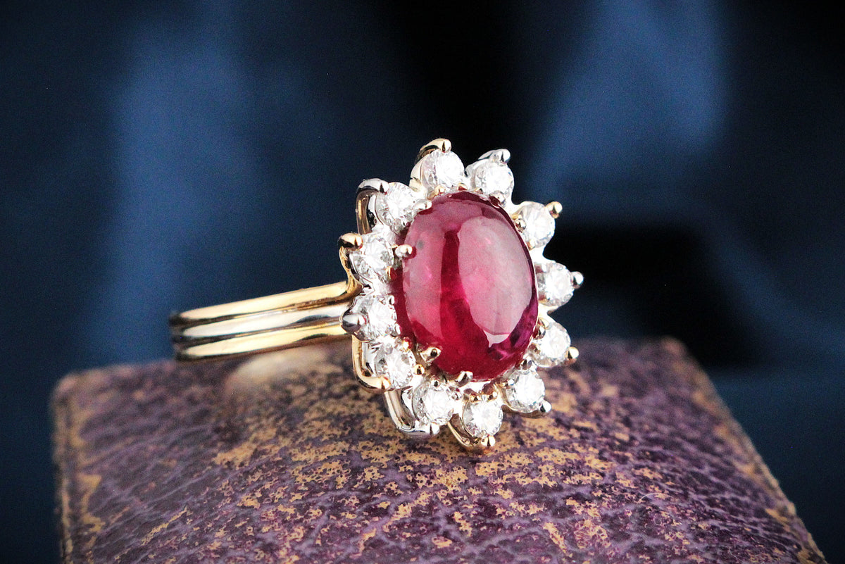VINTAGE c1960 RUBY &amp; DIAMOND CLUSTER RING 18ct GOLD