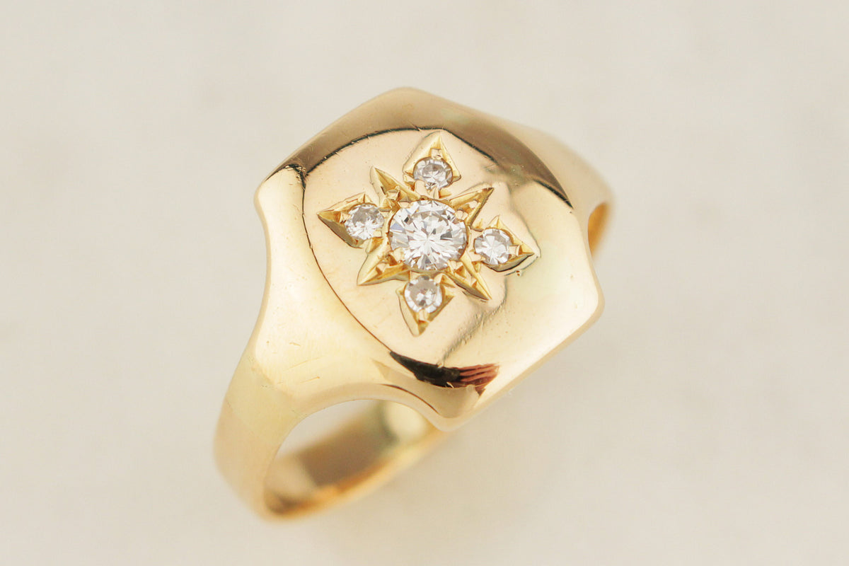 VINTAGE c1950 DIAMOND SIGNET RING 18ct GOLD
