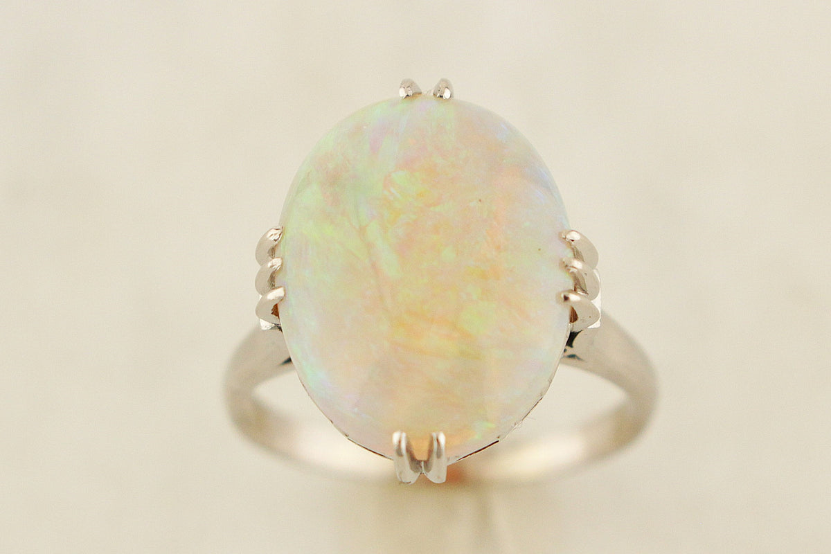 VINTAGE LATE ART DECO c1930 SOLID OPAL COCKTAIL RING PLATINUM