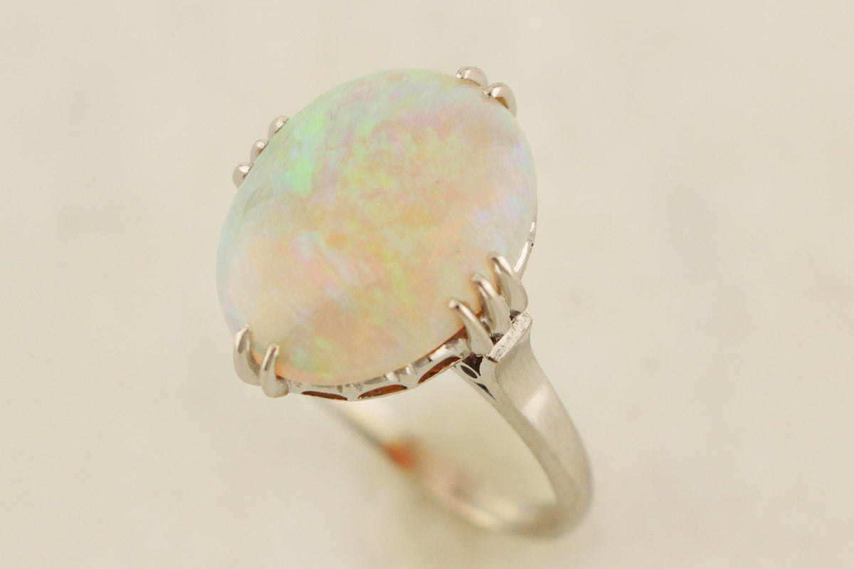 VINTAGE LATE ART DECO c1930 SOLID OPAL COCKTAIL RING PLATINUM