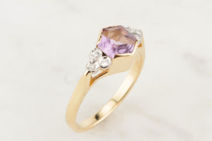 ANTIQUE LATE DECO c1940 AMETHYST & DIAMOND RING ON 18ct YELLOW GOLD & PALLADIUM