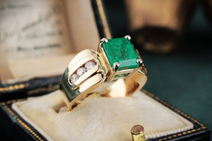 VINTAGE 1940/50’s EMERALD & DIAMOND RING 14ct GOLD