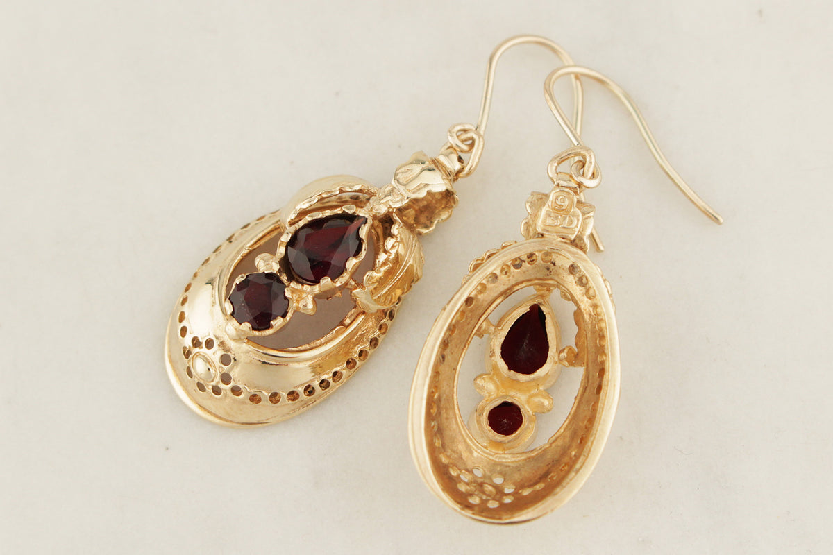 ANTIQUE VICTORIAN c1830 GARNET EARRINGS 9ct GOLD