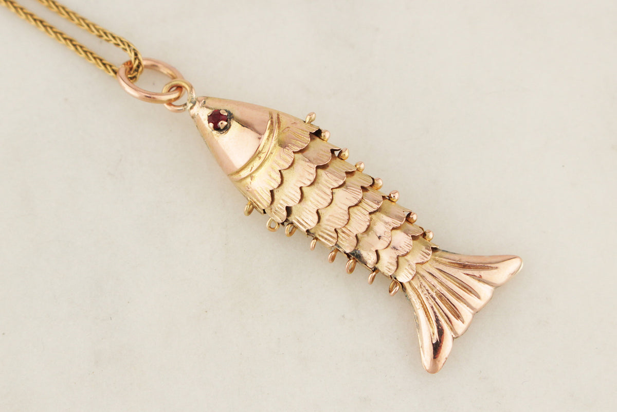 ANTIQUE EDWARDIAN c1900 ARTICULATED RUBY FISH PENDANT 10ct GOLD