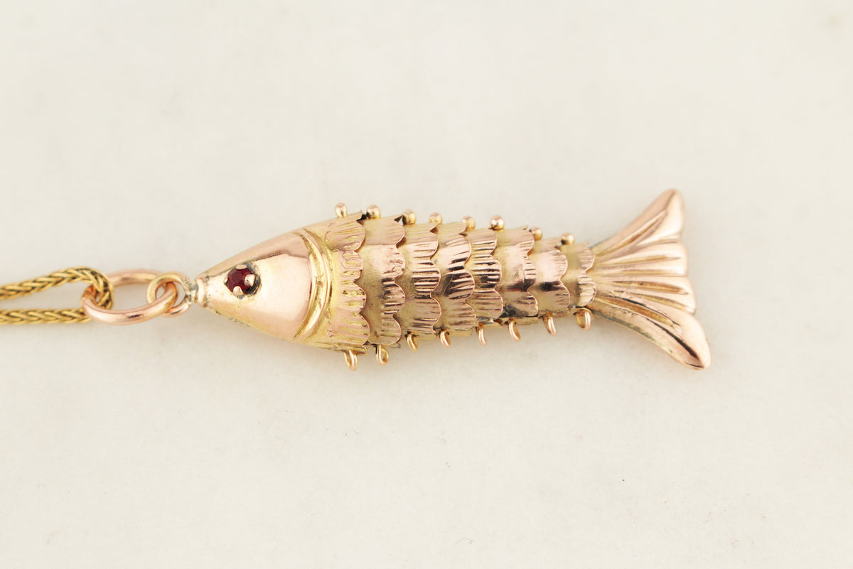 ANTIQUE EDWARDIAN c1900 ARTICULATED RUBY FISH PENDANT 10ct GOLD