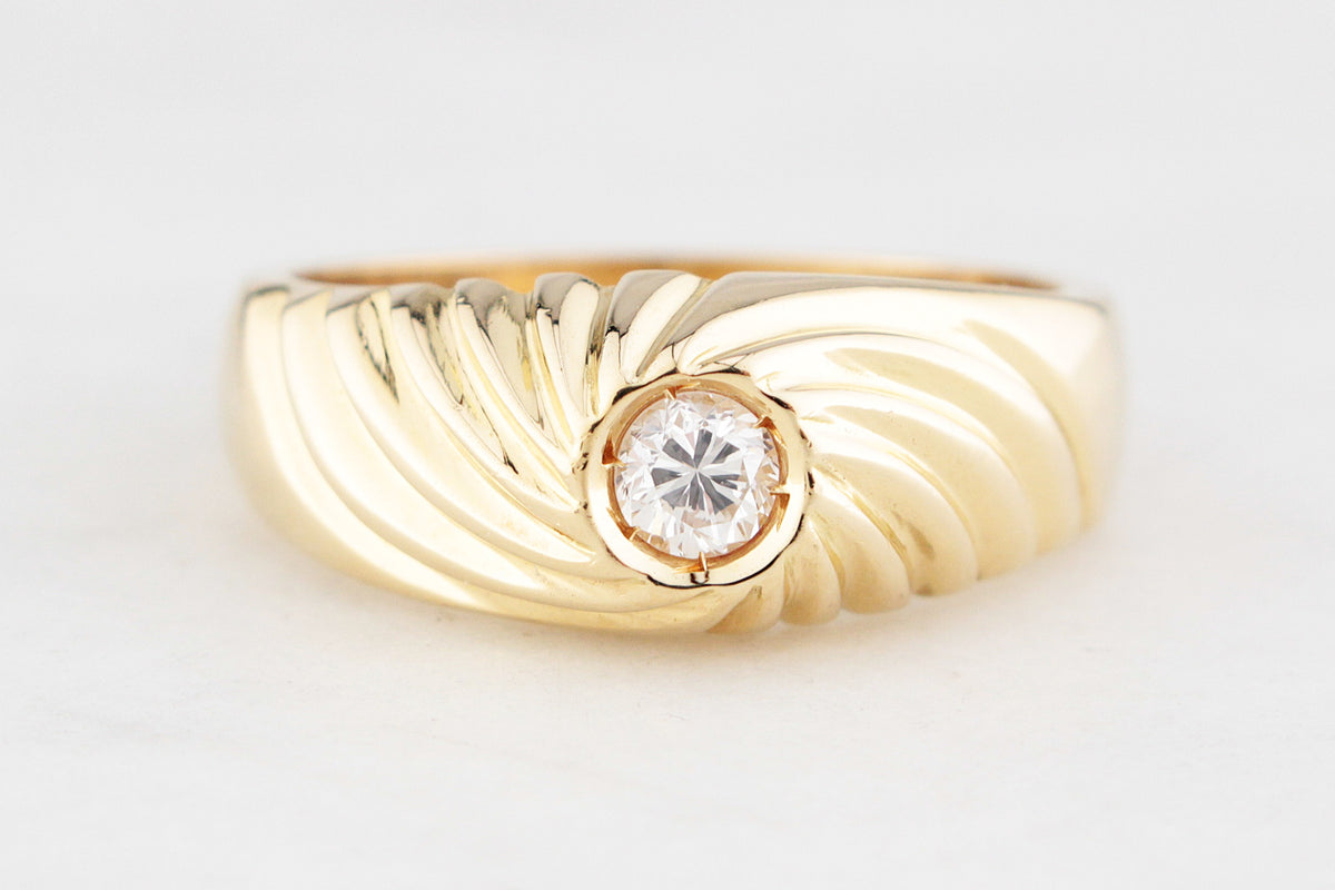 VINTAGE .25ct SOLITAIRE RING 18ct GOLD