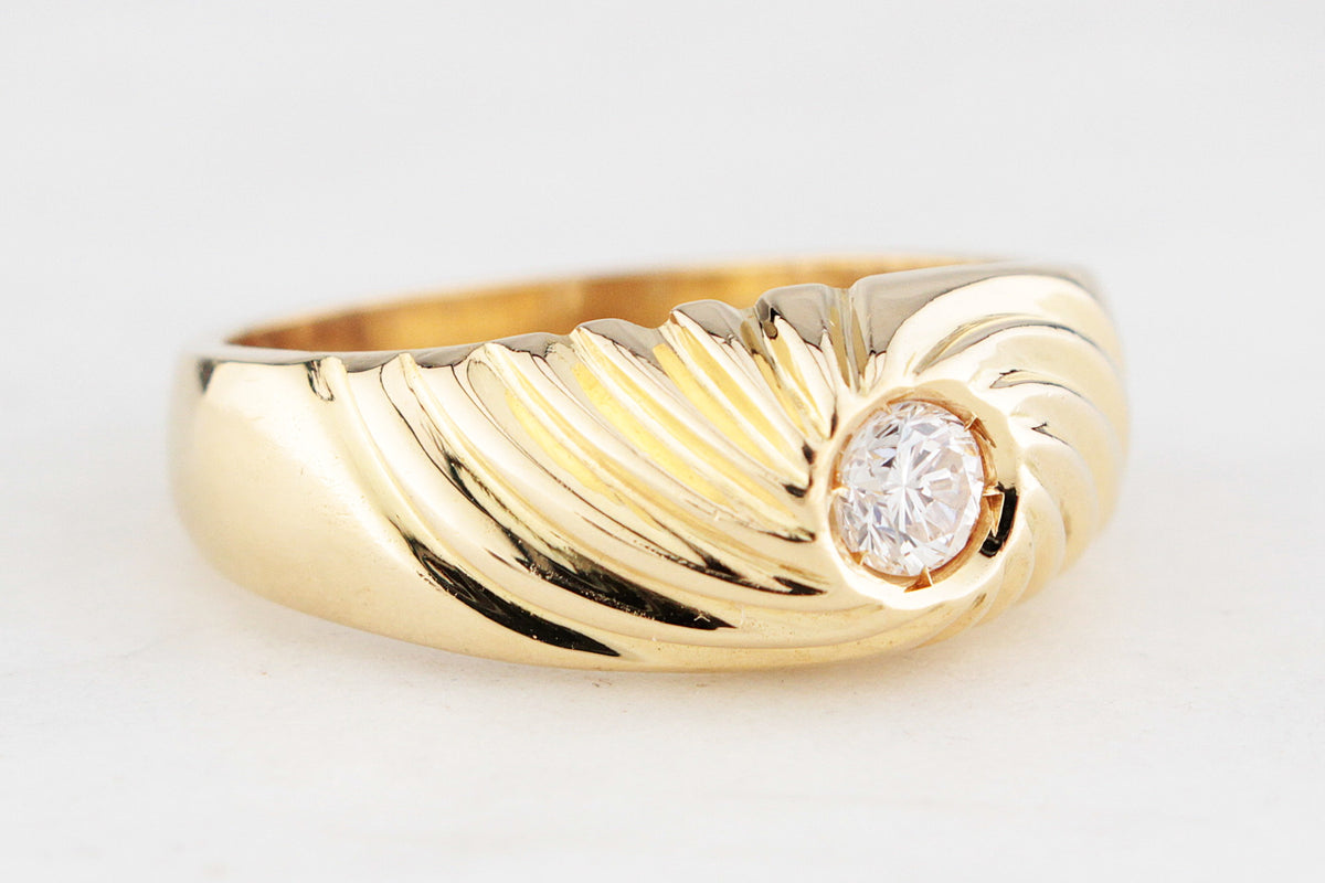 VINTAGE .25ct SOLITAIRE RING 18ct GOLD