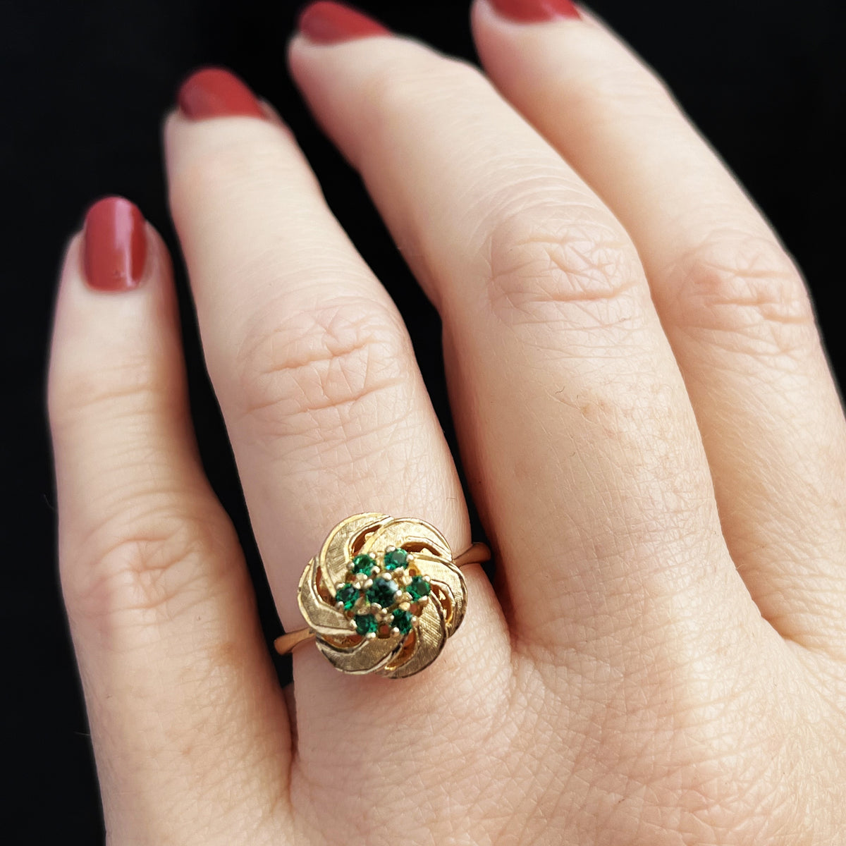 RETRO GILSON EMERALD RING 9ct GOLD