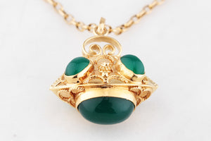 ANTIQUE VICTORIAN CHALCEDONY PENDANT 18ct GOLD