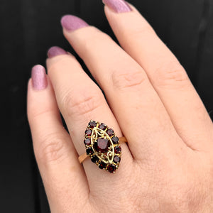 RETRO c1970 ITALIAN GARNET CLUSTER RING 18ct YELLOW GOLD