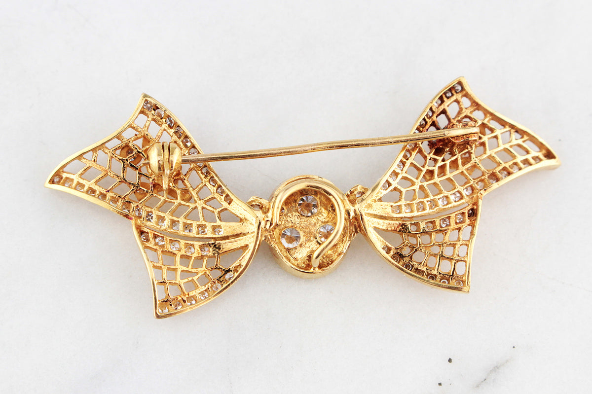 VINTAGE c1940’s .79ct DIAMOND BOW BROOCH 18ct GOLD