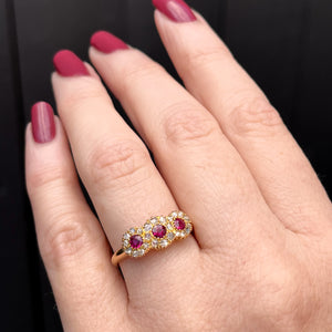 ANTIQUE EDWARDIAN 1910 RUBY & DIAMOND RING 18ct YELLOW GOLD